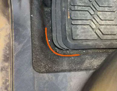 Floor mat edge